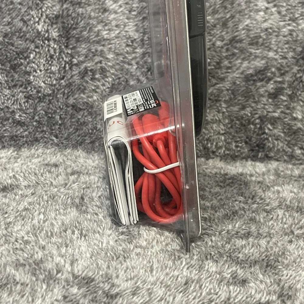 LugLoc Luggage Tracker‎ – Worldwide Smart Lost Baggage Locator – New in Box